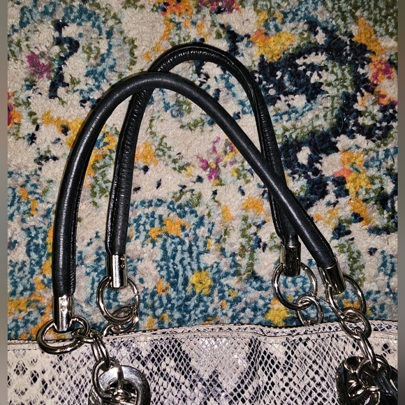 LARGE LEATHER LIKE NEW CYNTHIA ROWLEY PURSE HANDBAG - Picture 8 of 8